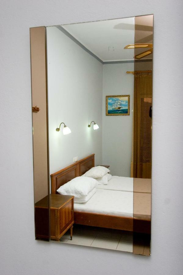 Difo Hotel Loutra Edipsou  Bagian luar foto